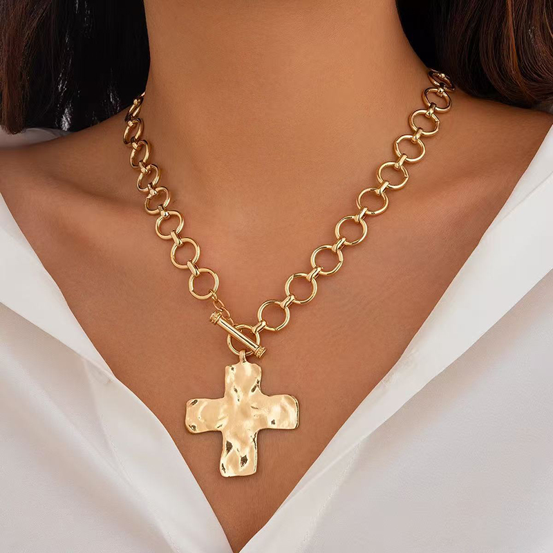 Hot sale Gold Layered Chunky C - đánh giá và giá Cross Pendant Necklace Gold
