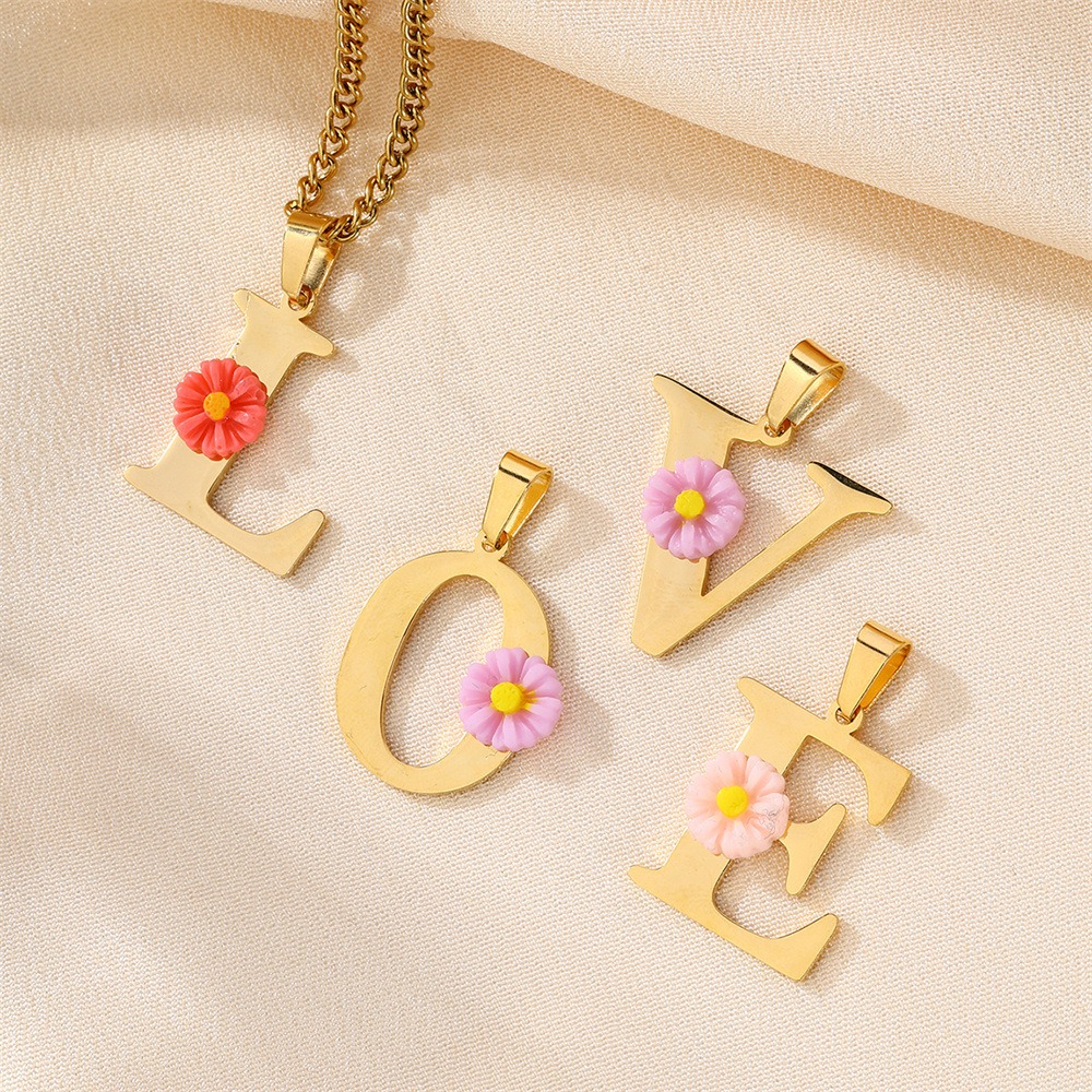 Personalized Daisy Initial Let - đánh giá và giá Initial Letter Necklace 18K Gold