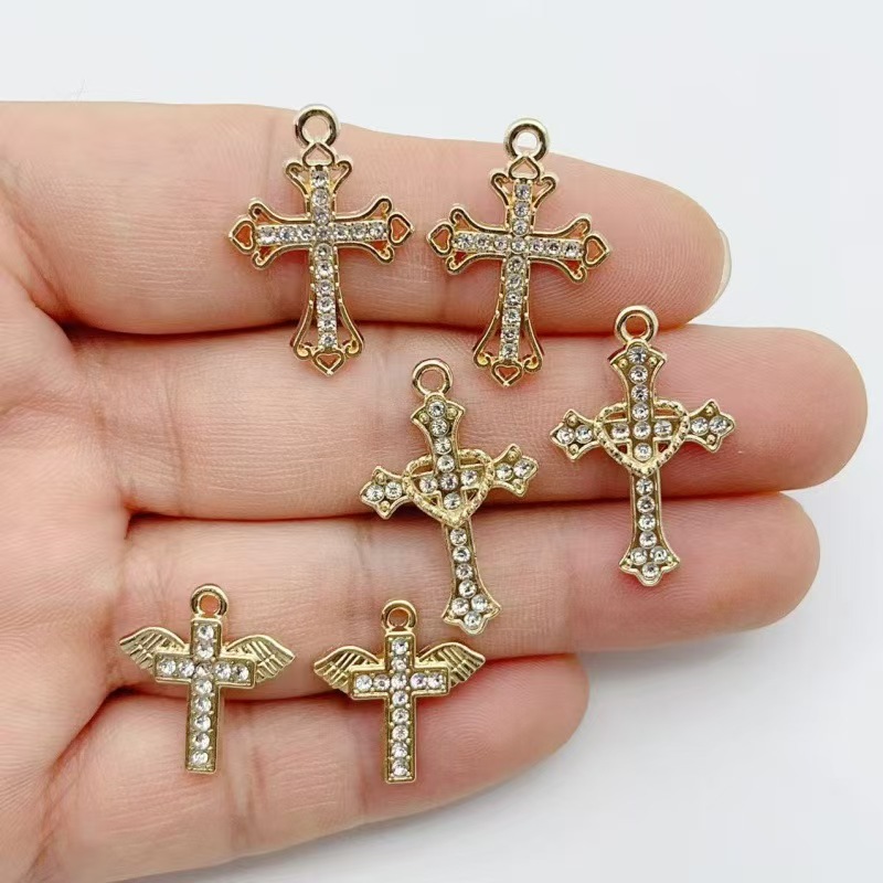 10pcs Diamond studded Gold Cro - đánh giá và giá Cross Pendant Necklace Gold