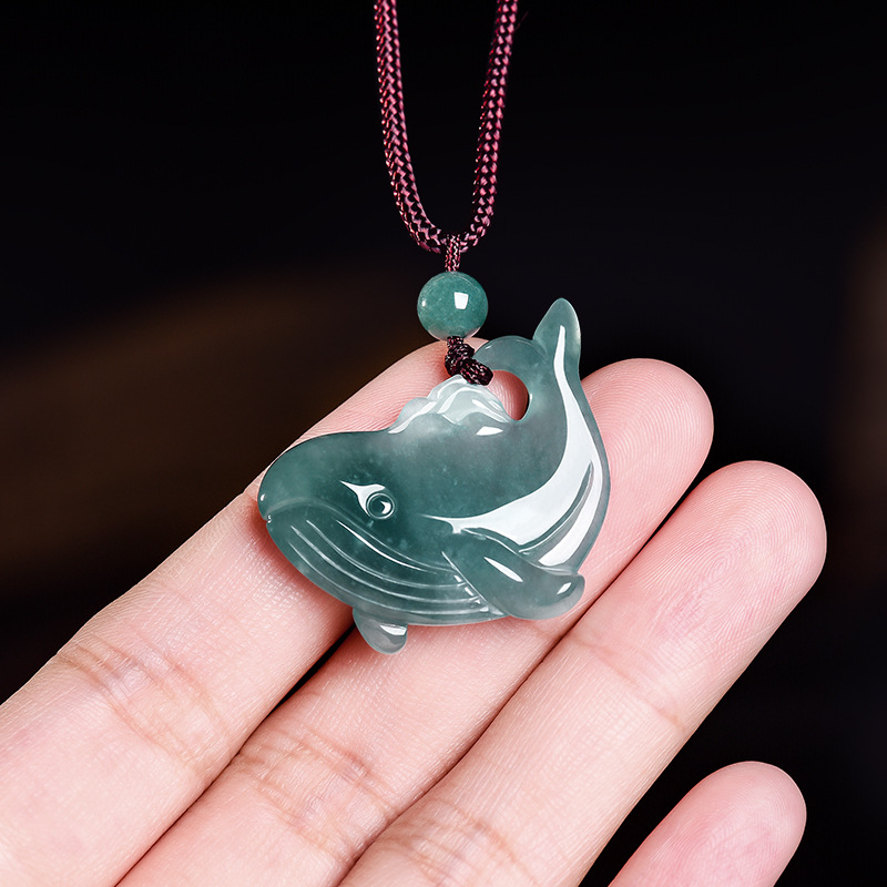 Natural Burmese Jadeite Whale  - đánh giá và giá Necklaces